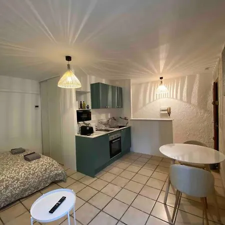 Climatise Neuf Centre-ville Apartment